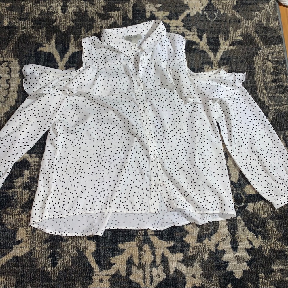 Off The Shoulder Polka dot Blouse!!